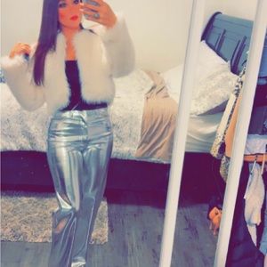 Metallic we wore what pants.